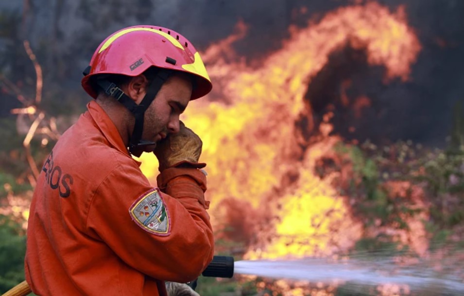 Um Operacional Gravemente Ferido em Combate a Incêndio no Sabugal