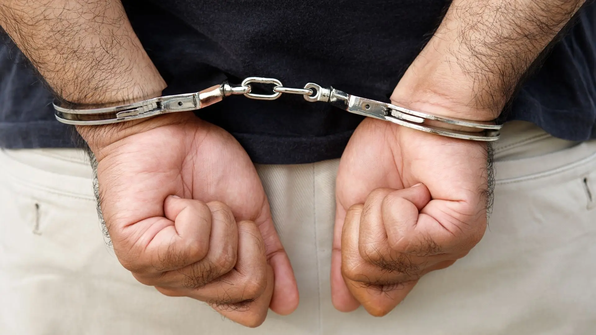 Homem Detido por Homicídio em Vila Nova de Gaia Após Matar Sem-Abrigo com Navalha