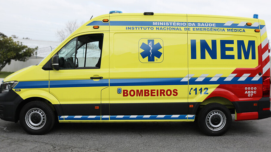 Homem morre asfixiado em Campanhã após companheira cair sobre ele