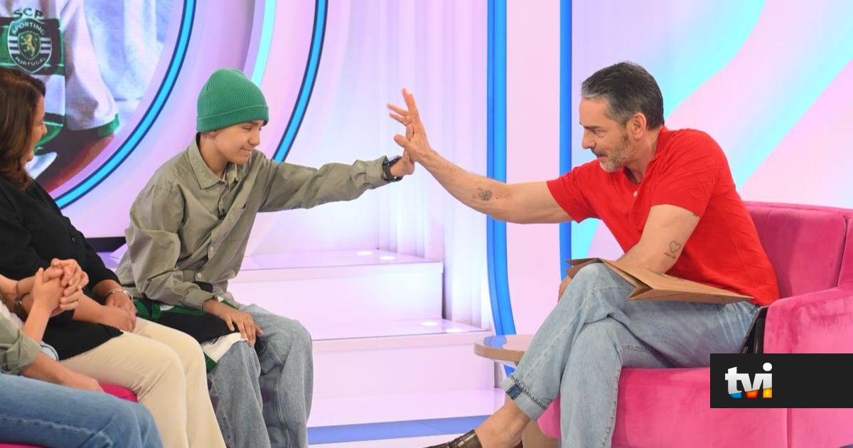 Morreu Martim, o menino que recebeu de Cláudio Ramos uma camisola autografada pelo plantel do Sporting