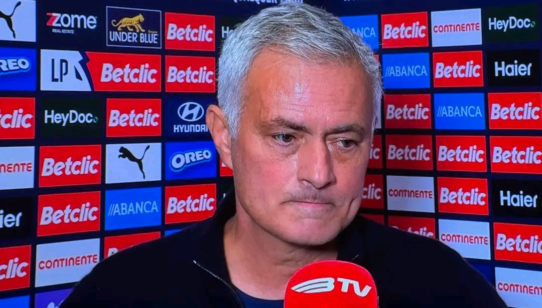 «Chateou-me!» Mourinho aponta o dedo à forma como o Benfica sofreu o golo