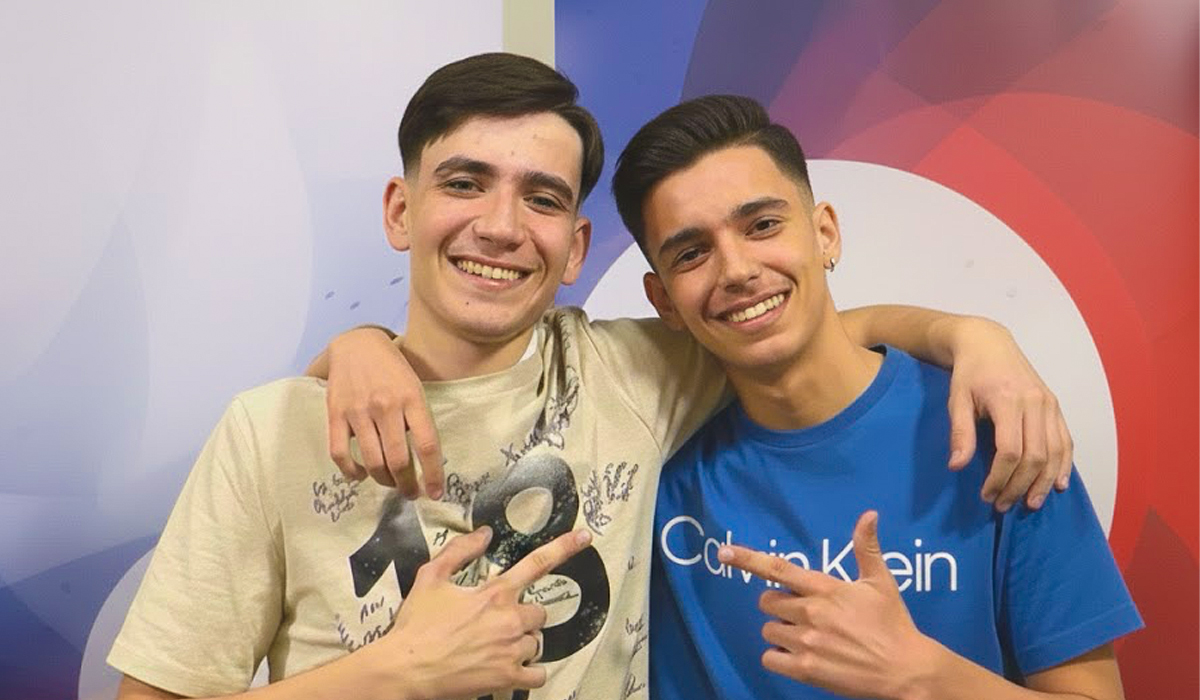 Partida de amigos portugueses apanha familiares e comunidade de surpresa