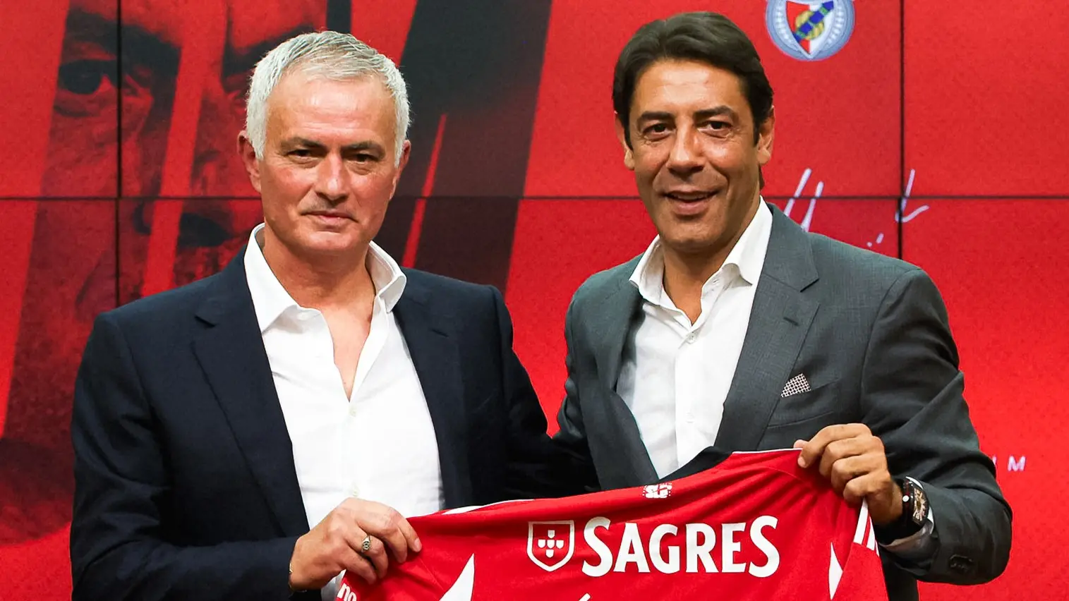 Benfica perde com FC Porto e Rui Costa toma decisão