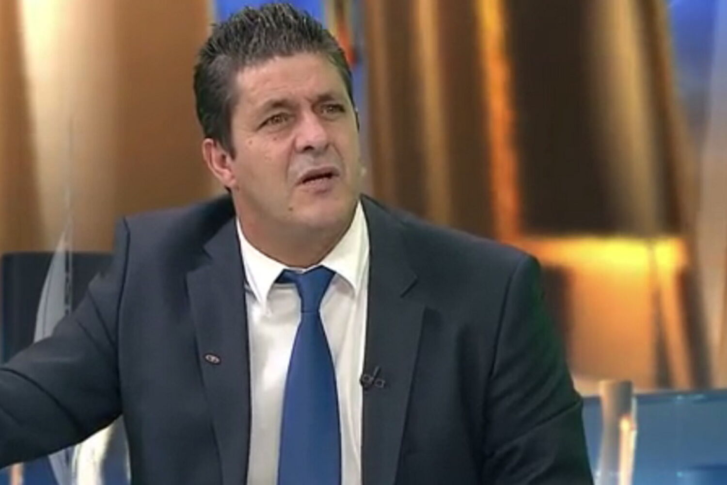 Fernando Mendes arrasa José Mourinho