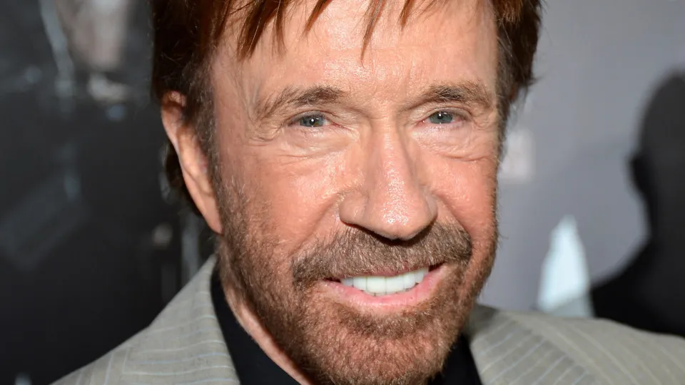 Luto em Hollywood: morreu o ator Chuck Norris aos 86 anos