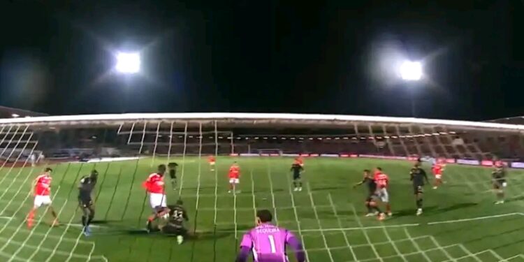 (VÍDEO) Os golos do jogo entre o Casa Pia e o Benfica