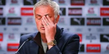 Caos no Benfica: Direção toma decisão e Mourinho