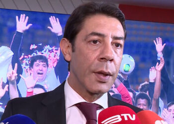 Benfica na corrida por avançado internacional dos Países Baixos