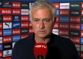 José Mourinho furioso com o empate do Benfica e voltou a falar na arbitragem “pior é impossível”