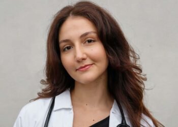 Bruna Martins, estudante de medicina da Universidade do Minho, parte aos 22 anos