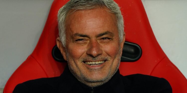 José Mourinho exige Nico Paz: O primeiro reforço do Real Madrid