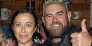 Casal português com cerca de 40 anos parte este domingo