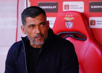 Bruno Batista, ex-vice de Vieira, lança Sérgio Conceição: “Benfica precisa de alguém que dê um murro na mesa”